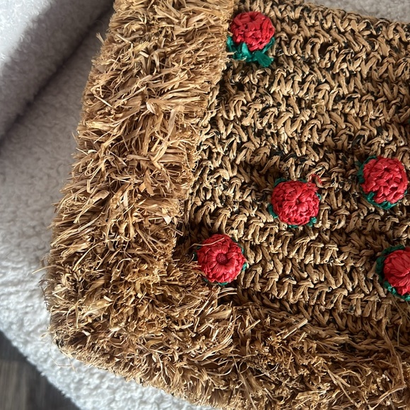 Zara strawberry straw raffia clutch bag - Picture 7 of 11